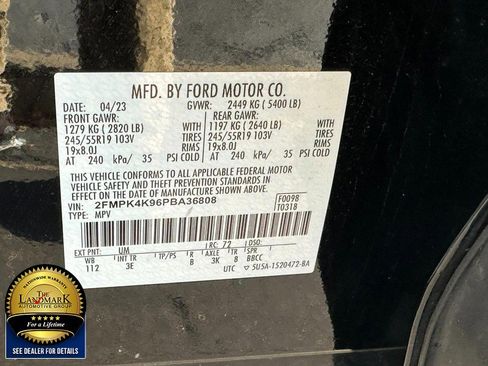 Used 2023 Ford Edge Titanium image 22