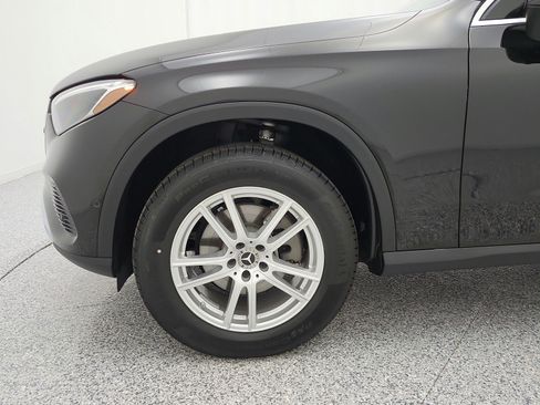 Used 2023 Mercedes-Benz GLC 300 4MATIC image 17