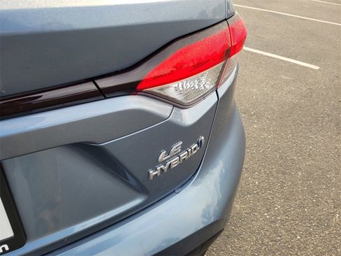 Used 2023 Toyota Corolla LE image 7