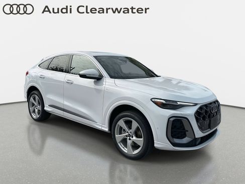 New 2025 Audi Q5 Prestige image 7