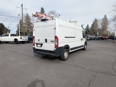 Used 2019 RAM ProMaster 2500 w/ Premium Appearance Group image 6