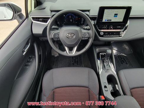 Used 2026 Toyota Corolla SE FWD image 12