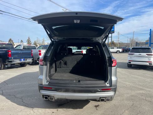 Certified 2025 GMC Acadia Elevation image 40