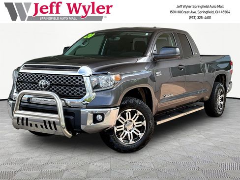 Used 2020 Toyota Tundra SR5 w/ SR5 Upgrade Package AWD/4WD image 1