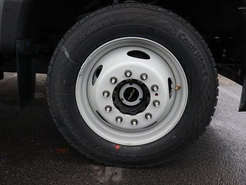 New 2026 Ford F550 4x4 Supercab Super Duty image 13