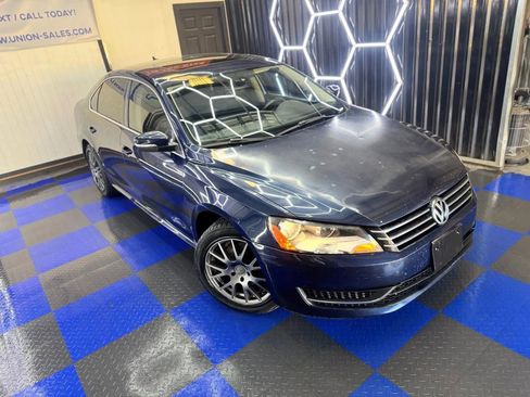 Used 2013 Volkswagen Passat 2.5 SE image 5