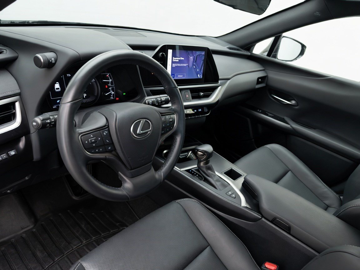 Used 2024 Lexus UX 250h FWD image 7