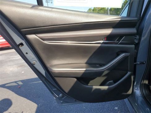 Used 2024 MAZDA MAZDA3 s image 12