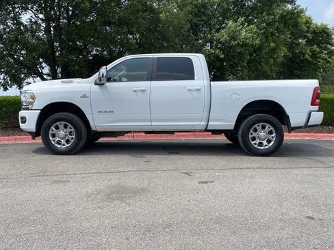 Used 2024 RAM 2500 Laramie AWD/4WD image 9