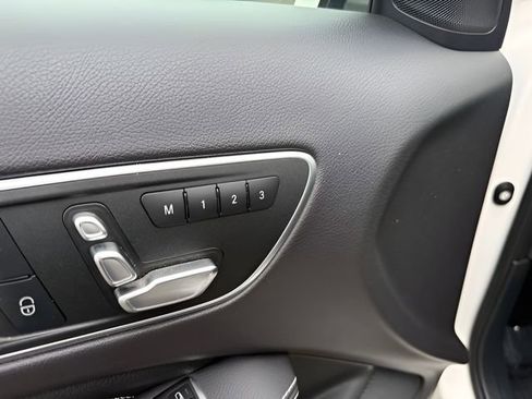 Used 2020 Mercedes-Benz GLA 250 4MATIC image 13