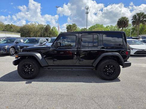 Used 2021 Jeep Wrangler Unlimited Willys image 5