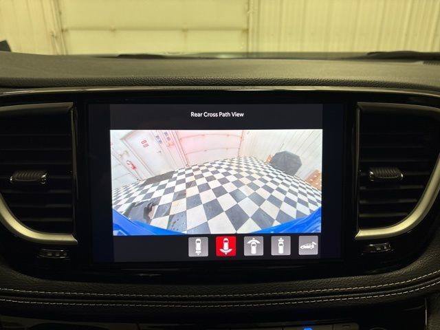 New 2026 Chrysler Pacifica Select w/ S Appearance Package AWD/4WD image 21