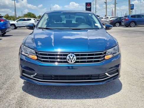 Used 2019 Volkswagen Passat 2.0T Wolfsburg w/ Wheels & Sunroof Package FWD image 8