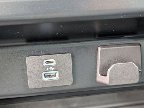 Used 2023 Ford F150 XL image 32