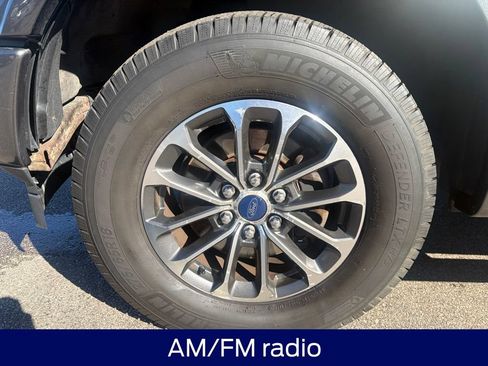Used 2018 Ford F150 XLT w/ Equipment Group 302A Luxury AWD/4WD image 11