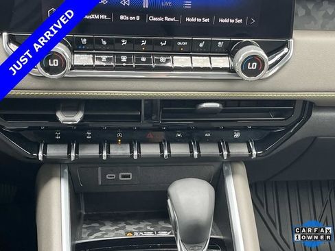 Used 2024 Chevrolet Colorado ZR2 w/ ZR2 Convenience Package III AWD/4WD image 31