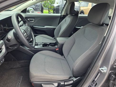 Used 2025 Kia K4 FWD image 22