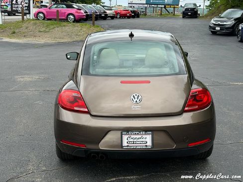 Used 2014 Volkswagen Beetle 1.8T FWD image 36