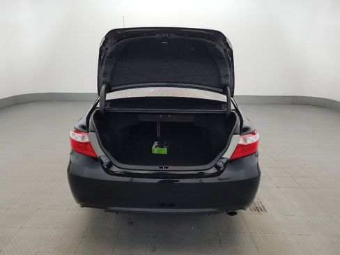 Used 2017 Toyota Camry SE w/ Protection Package (Q2) FWD image 29