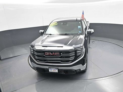 Used 2025 GMC Sierra 1500 SLT AWD/4WD image 29