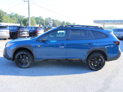 Used 2023 Subaru Outback Wilderness AWD/4WD image 2