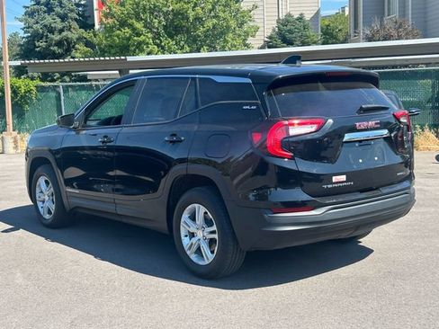 Used 2024 GMC Terrain SLE AWD/4WD image 7