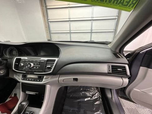 Used 2015 Honda Accord LX image 11