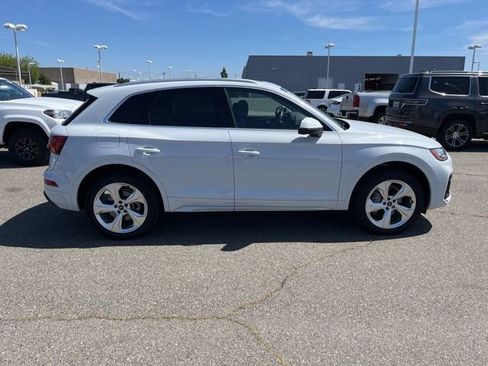 Used 2021 Audi Q5 2.0T Premium Plus w/ Premium Plus Package image 4
