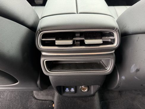 Used 2025 Genesis GV80 2.5T Standard AWD/4WD image 25