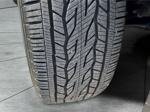 Used 2025 Buick Enclave Preferred image 28