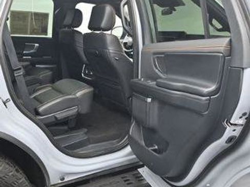 Certified 2025 Ford Expedition Tremor AWD/4WD image 15
