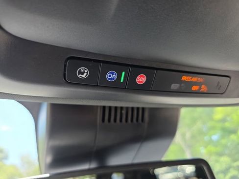 Used 2024 Chevrolet Tahoe LT RWD image 38