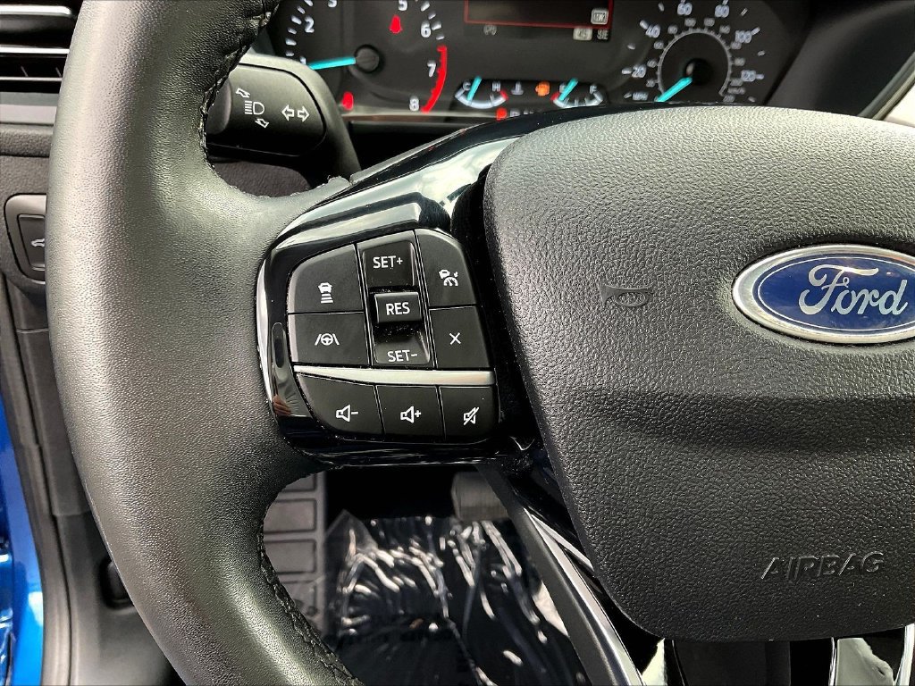 Certified 2022 Ford Escape SEL AWD/4WD image 11