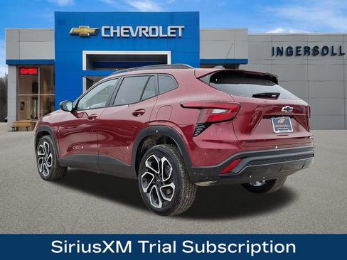 Used 2025 Chevrolet Trax RS w/ Driver Confidence Package image 6