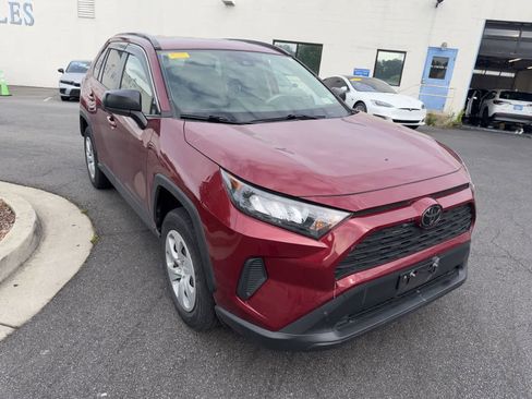 Used 2020 Toyota RAV4 LE w/ All Weather Liner Package AWD/4WD image 15