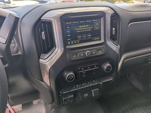 Used 2019 Chevrolet Silverado 1500 Custom Trail Boss w/ Custom Convenience Package AWD/4WD image 15