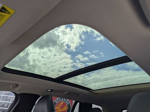 Used 2017 Volvo XC90 T5 Momentum w/ Vision Package image 21