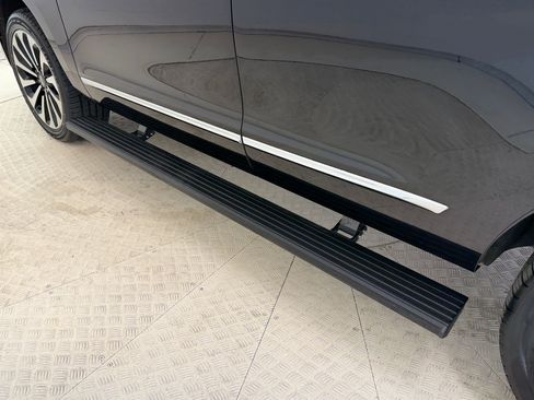 Used 2024 Lincoln Navigator Reserve image 19