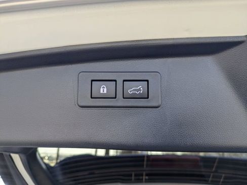 Used 2024 Subaru Outback Touring image 29