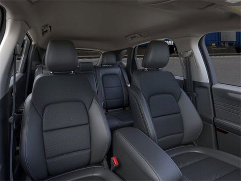 New 2026 Ford Escape SE image 10