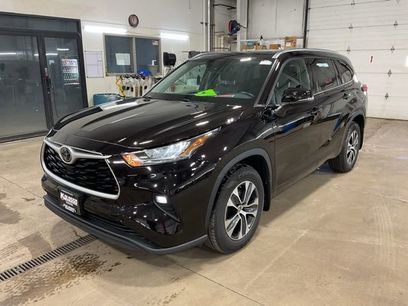Used 2020 Toyota Highlander XLE