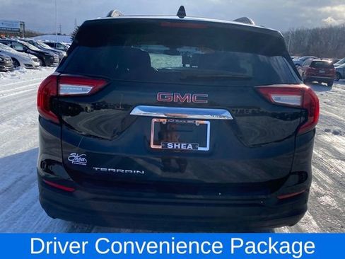 Certified 2022 GMC Terrain SLE w/ Driver Convenience Package image 4