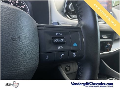 Used 2025 Nissan Rogue SV FWD image 28