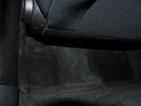 Used 2016 Chevrolet Cruze LT image 18