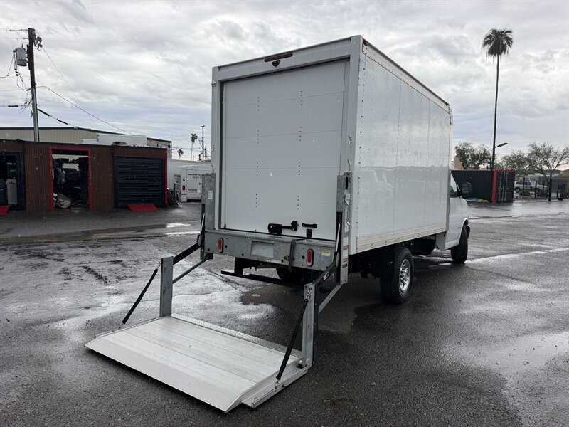 Used 2023 Chevrolet Express 3500 RWD image 8