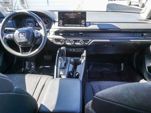 Used 2025 Honda Accord SE image 14