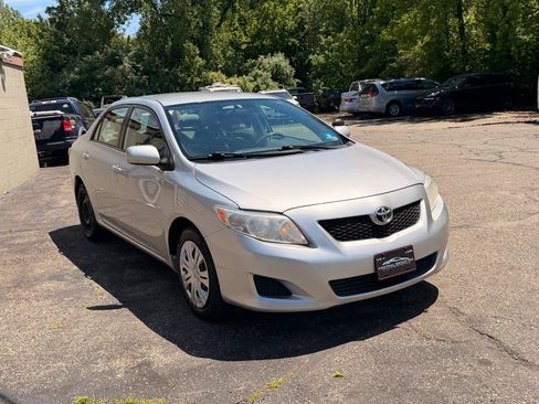 Used 2009 Toyota Corolla FWD image 11