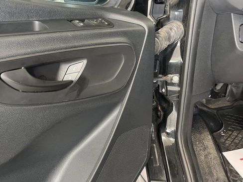 Used 2019 Mercedes-Benz Sprinter 2500 image 14