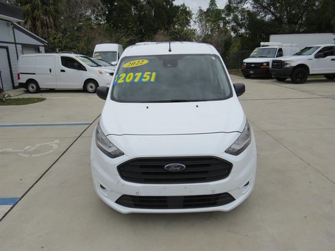 Used 2022 Ford Transit Connect XLT image 2