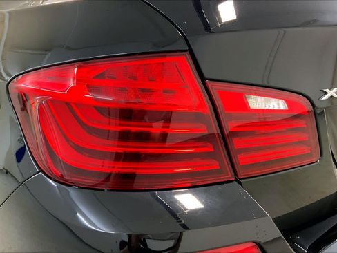 Used 2016 BMW 535i xDrive Sedan AWD/4WD image 28